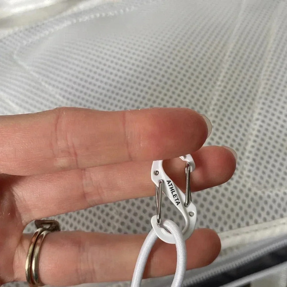 Athleta Excursion Beltbag Fanny Pack in White - Picture 8 of 10